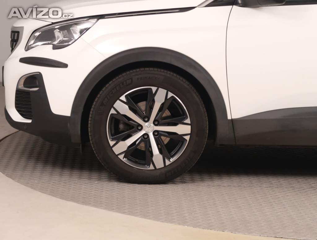 Foto inzerátu Peugeot 3008 1.2 PureTech