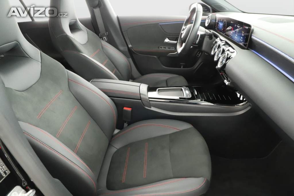 Foto inzerátu Mercedes CLA 200