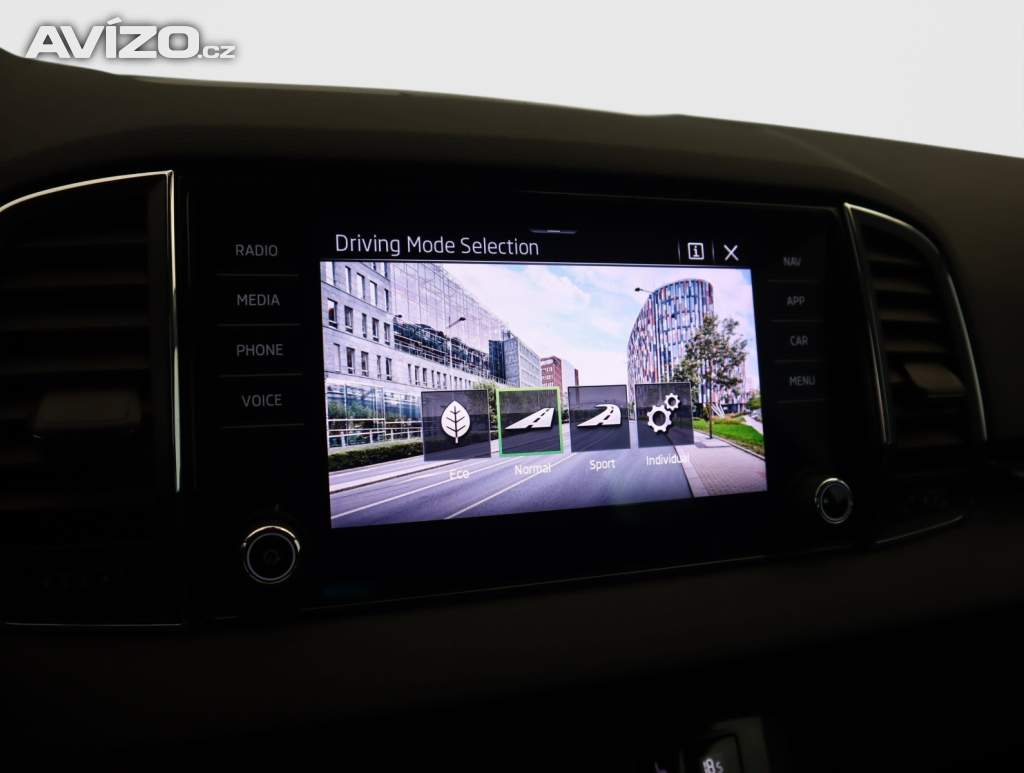 Foto inzerátu Skoda Karoq 2.0 TDI