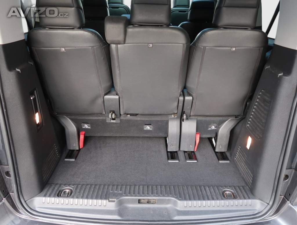 Foto inzerátu Peugeot Traveller 2.0 BlueHDi