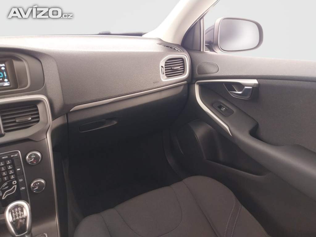 Foto inzerátu Volvo V40 2.0 D4