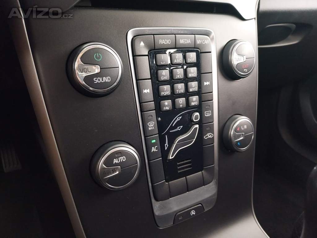 Foto inzerátu Volvo V40 2.0 D4