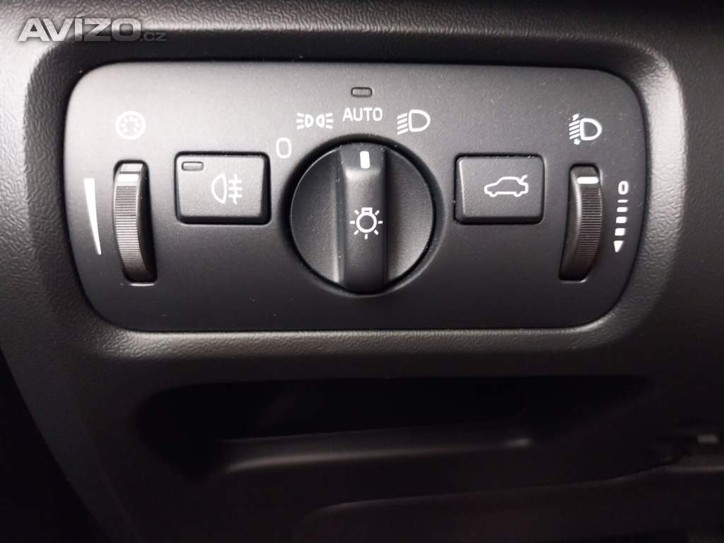 Foto inzerátu Volvo V40 2.0 D4