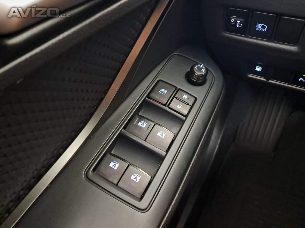 Foto inzerátu Toyota C-HR 1.8 Hybrid