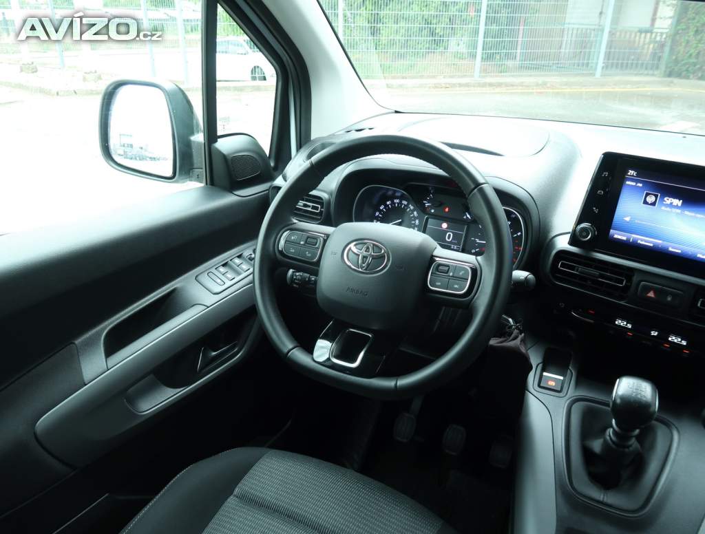 Foto inzerátu Toyota ProAce City Verso 1.5 D-4D