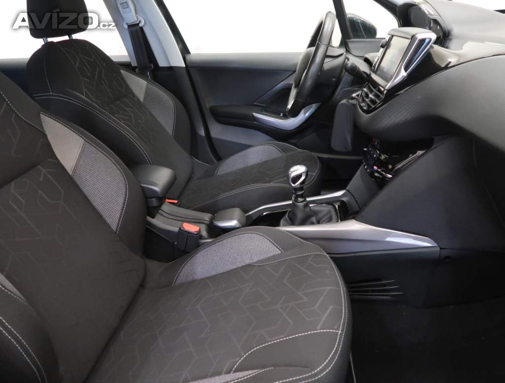 Foto inzerátu Peugeot 2008 1.2 PureTech