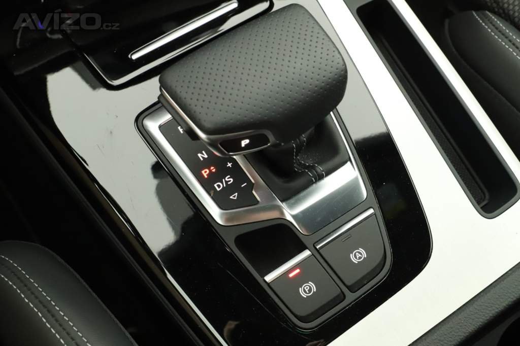 Foto inzerátu Audi Q5 50 TFSI e