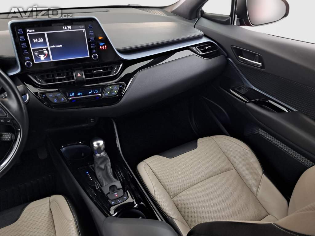 Foto inzerátu Toyota C-HR 1.8 Hybrid