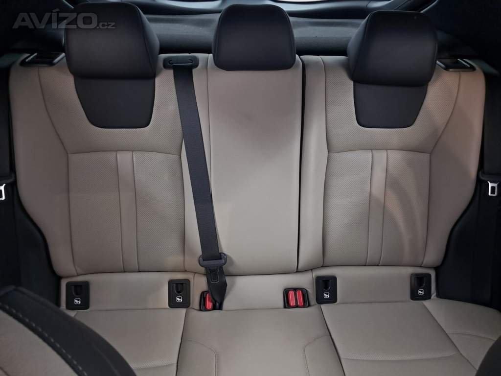 Foto inzerátu Toyota C-HR 1.8 Hybrid