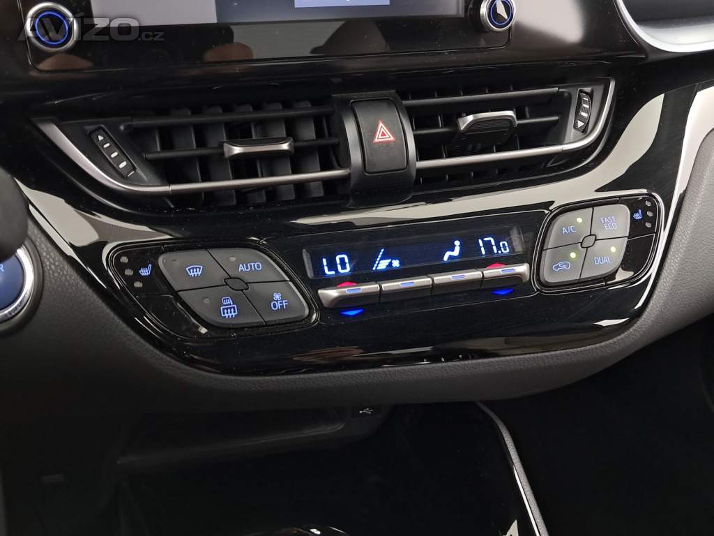 Foto inzerátu Toyota C-HR 1.8 Hybrid
