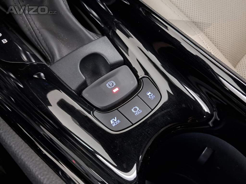 Foto inzerátu Toyota C-HR 1.8 Hybrid