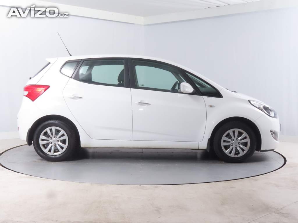 Foto inzerátu Hyundai ix20 1.6 CVVT