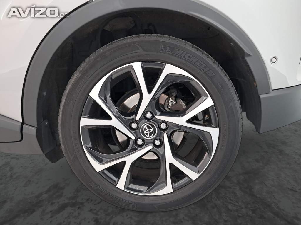 Foto inzerátu Toyota C-HR 1.8 Hybrid