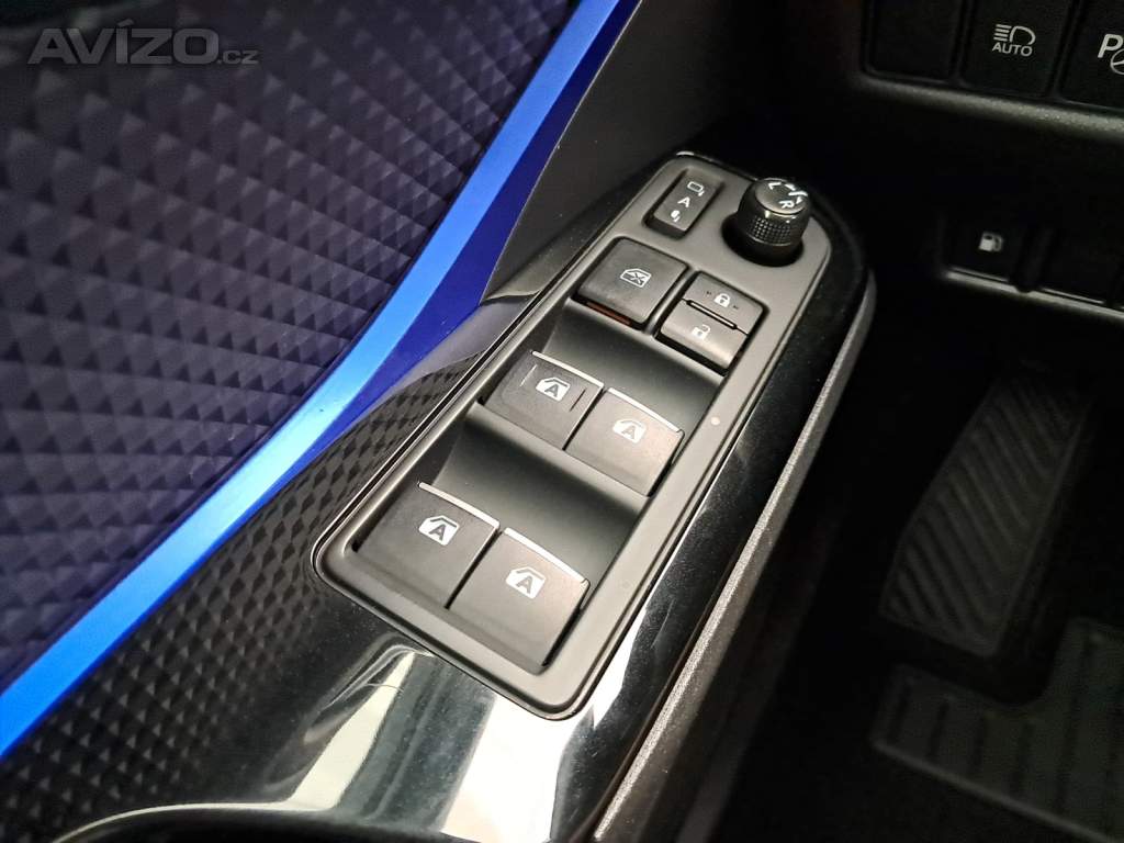 Foto inzerátu Toyota C-HR 1.8 Hybrid