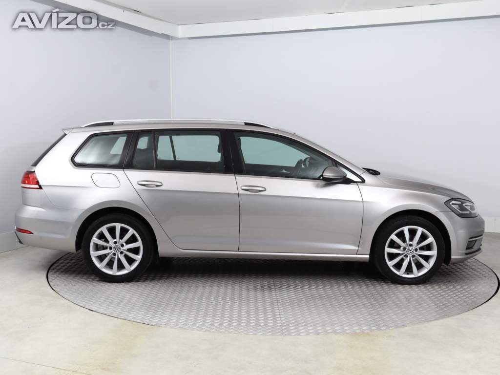 Foto inzerátu VW Golf 1.0 TSI