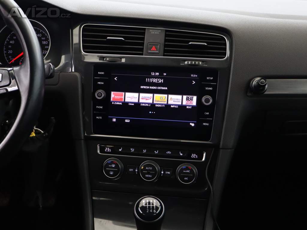 Foto inzerátu VW Golf 1.0 TSI