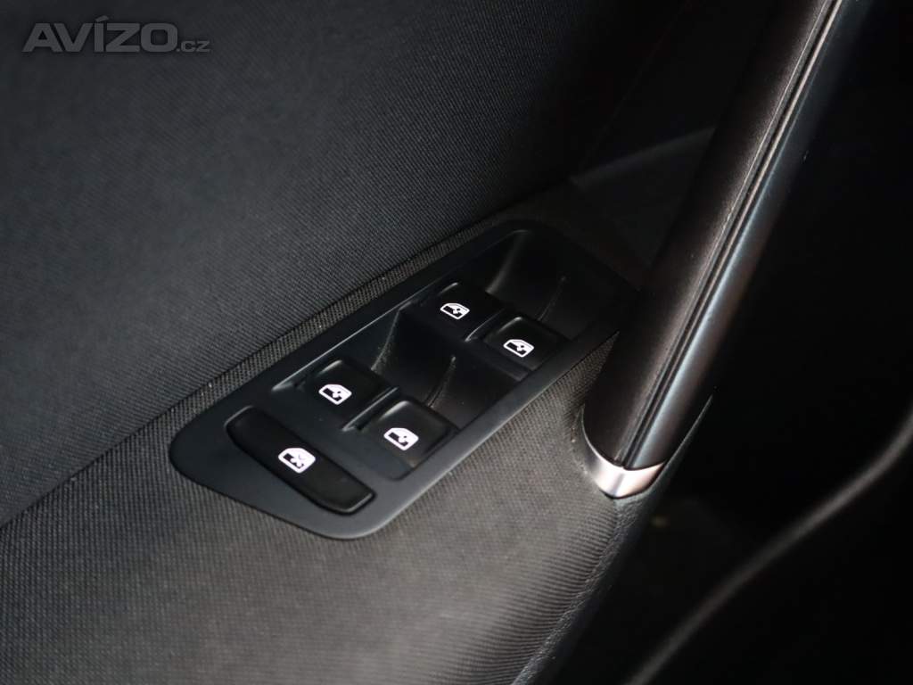 Foto inzerátu VW Golf 1.0 TSI