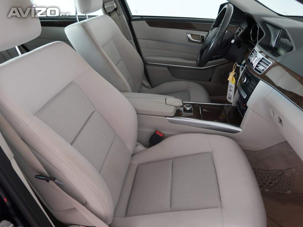 Foto inzerátu Mercedes E E 220 BlueTEC