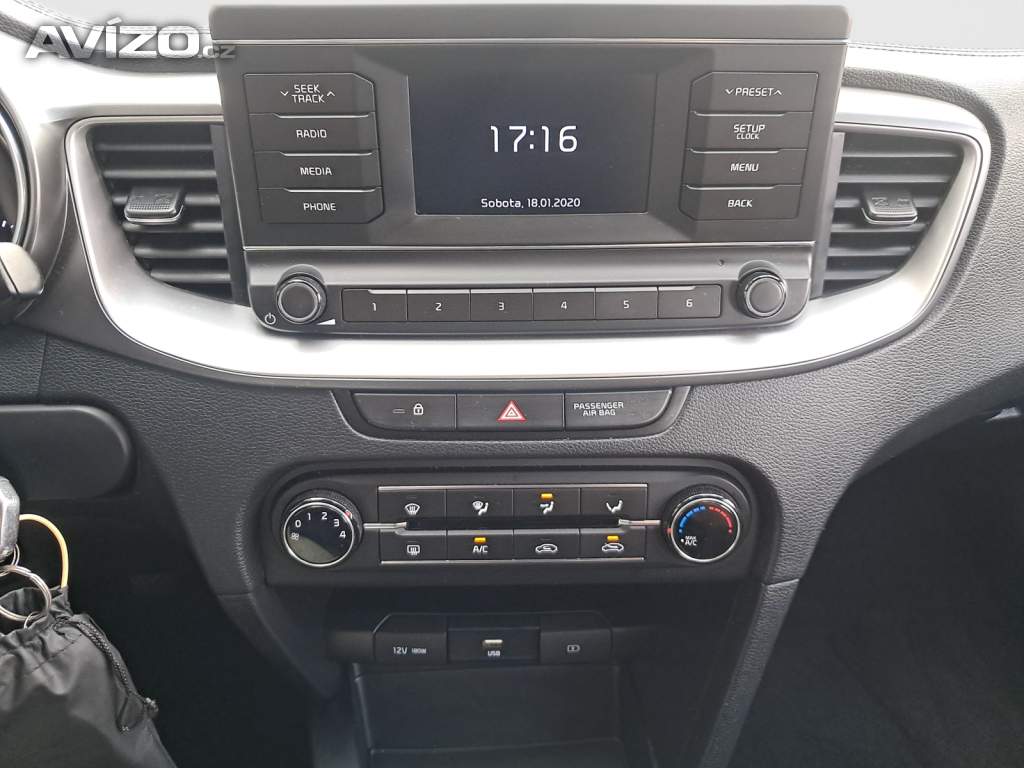 Foto inzerátu Kia Ceed 1.6 CRDi MHEV