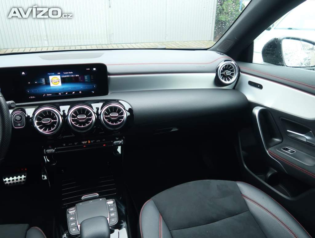 Foto inzerátu Mercedes CLA 200