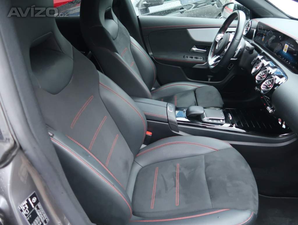 Foto inzerátu Mercedes CLA 200
