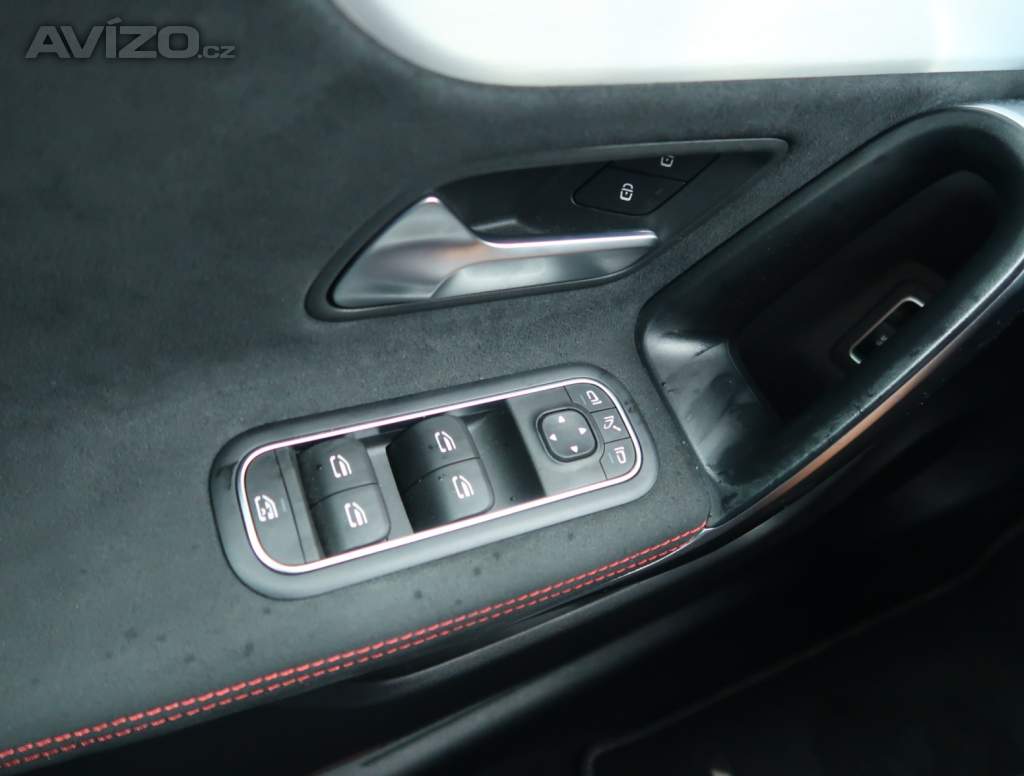Foto inzerátu Mercedes CLA 200
