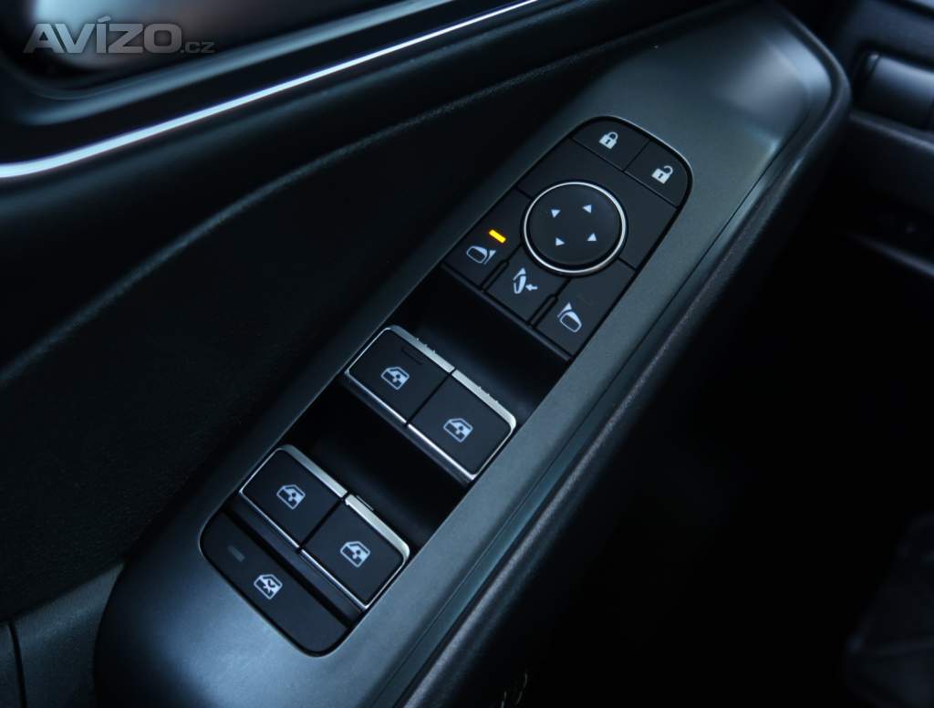 Foto inzerátu Nissan Qashqai 1.3 DIG-T MHEV