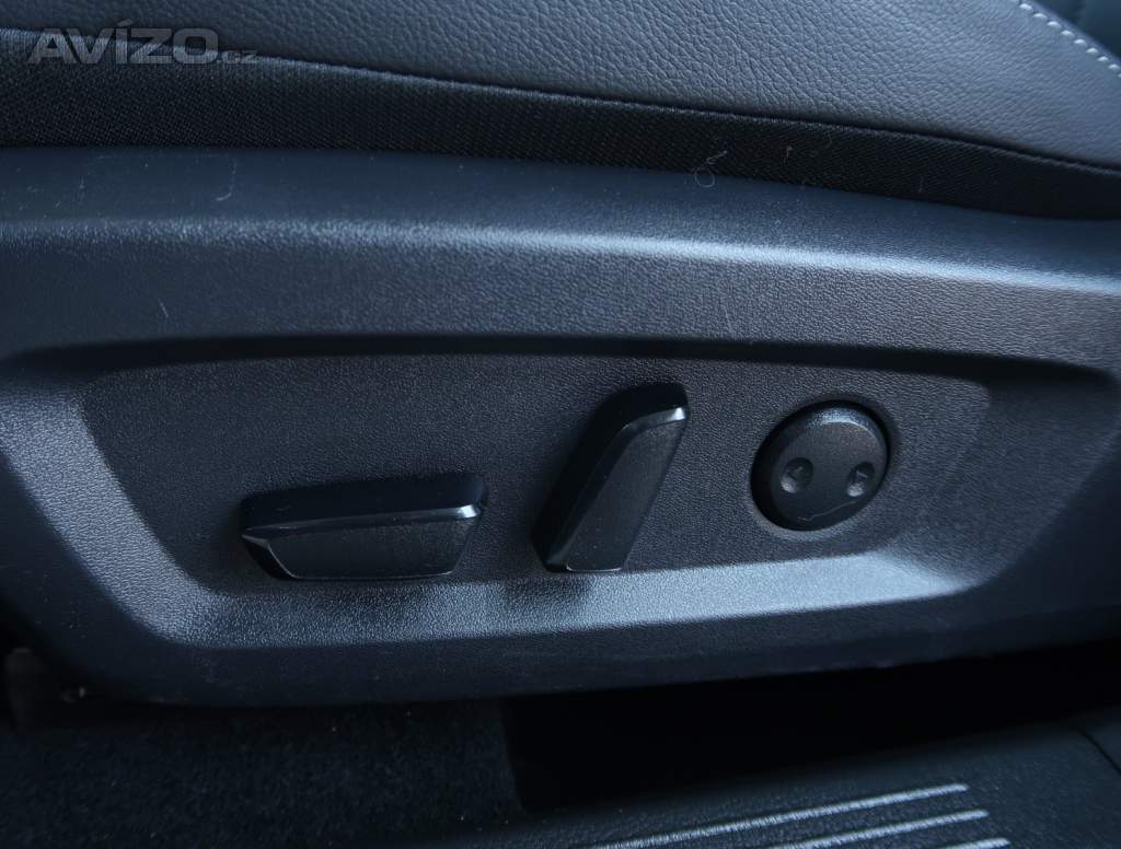 Foto inzerátu Nissan Qashqai 1.3 DIG-T MHEV