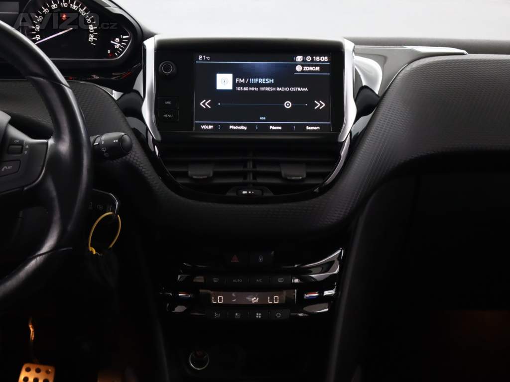 Foto inzerátu Peugeot 2008 1.2 PureTech