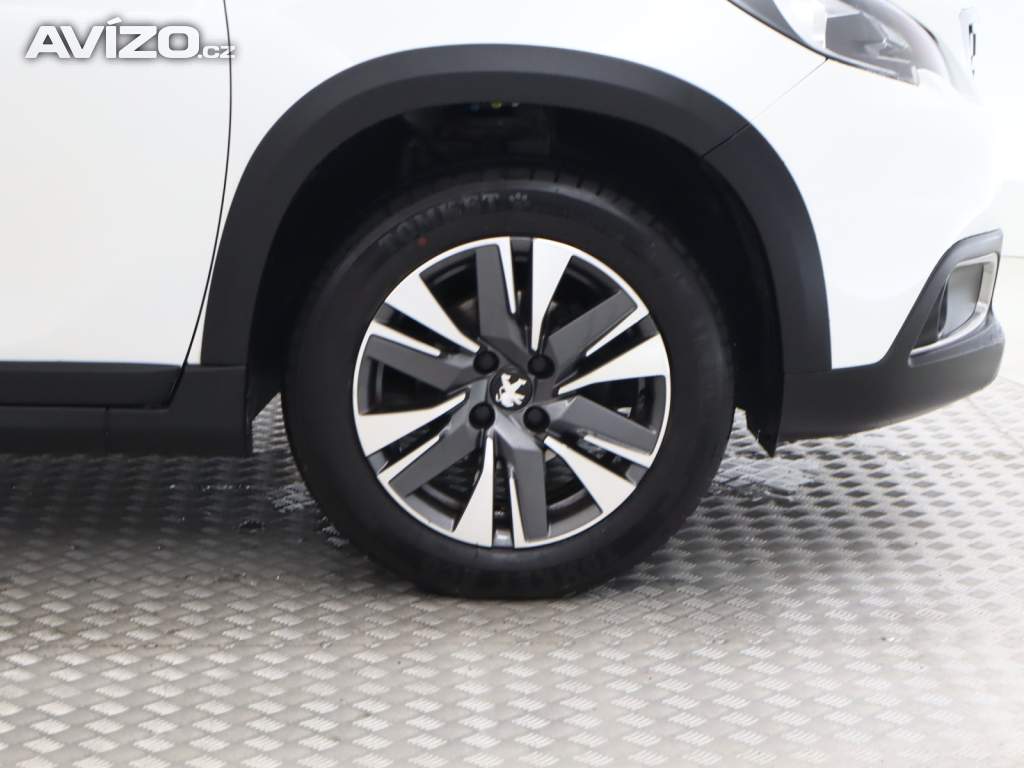 Foto inzerátu Peugeot 2008 1.2 PureTech