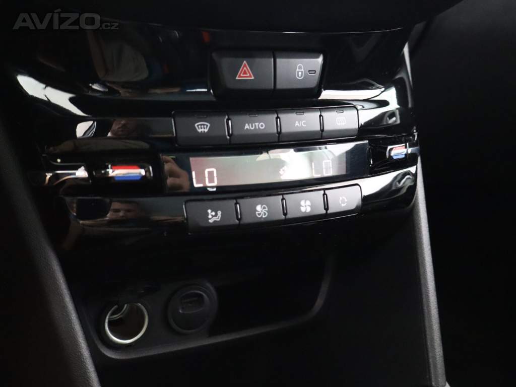 Foto inzerátu Peugeot 2008 1.2 PureTech