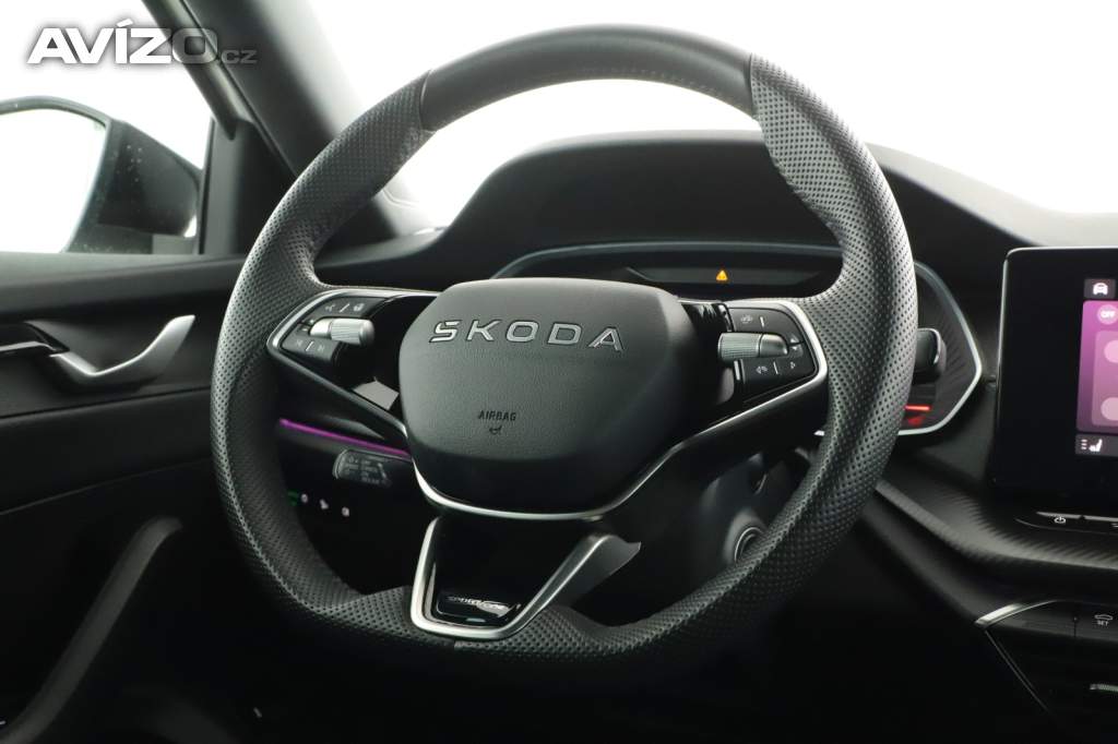Foto inzerátu Skoda Octavia 1.5 eTSI mHEV