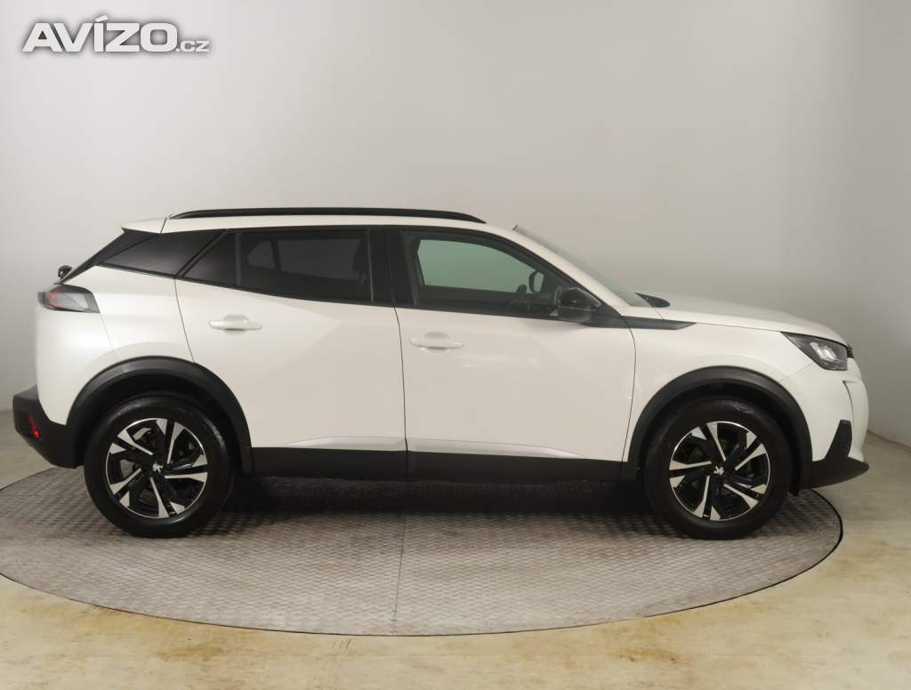 Foto inzerátu Peugeot 2008 1.2 PureTech