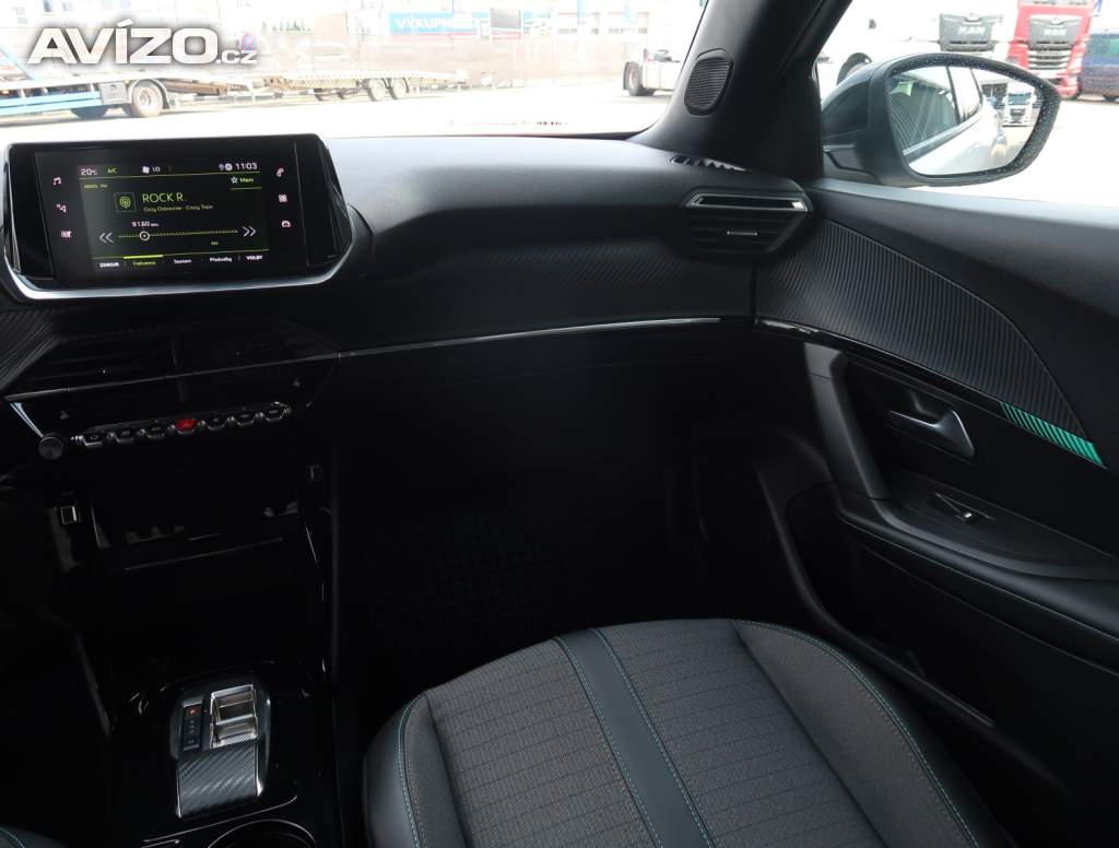 Foto inzerátu Peugeot 2008 1.2 PureTech