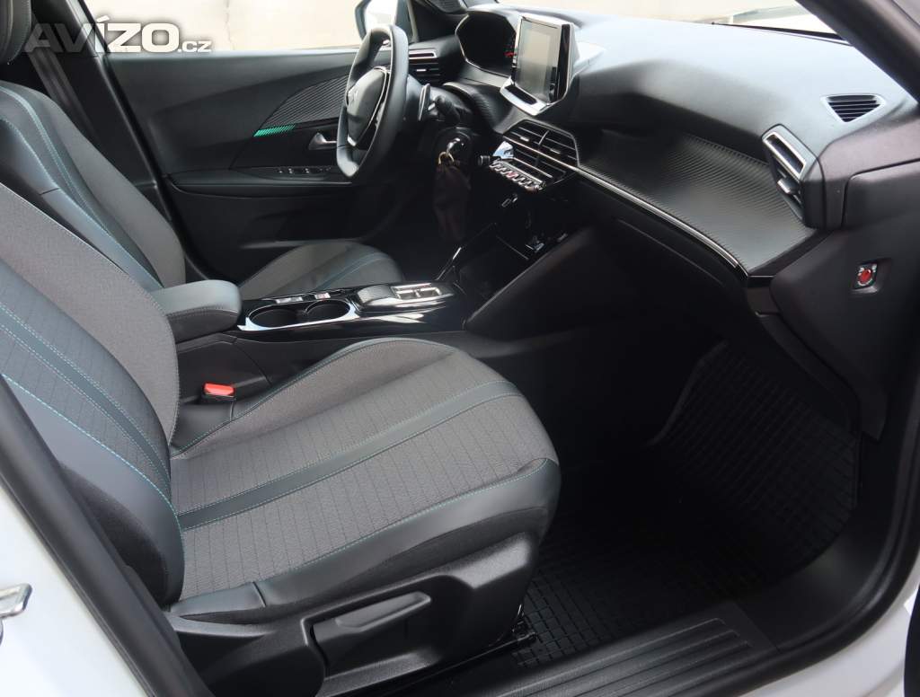 Foto inzerátu Peugeot 2008 1.2 PureTech