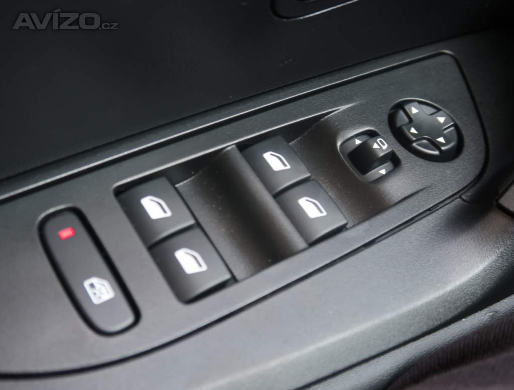Foto inzerátu Peugeot 2008 1.2 PureTech