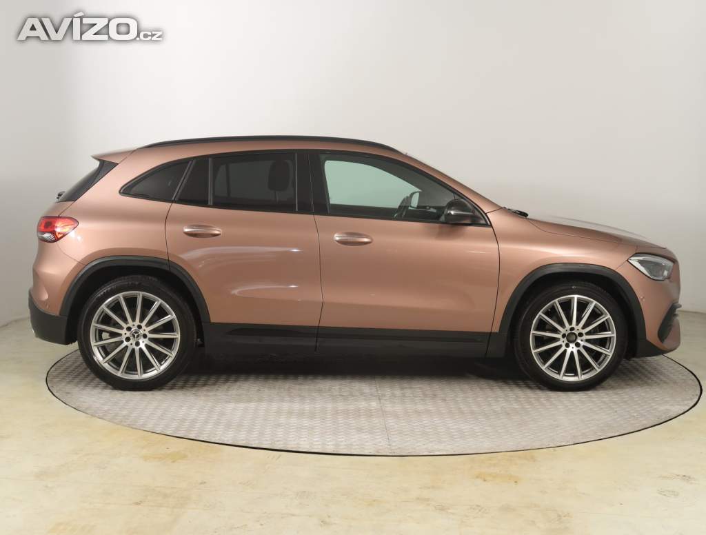 Foto inzerátu Mercedes GLA GLA 220 d 4MATIC