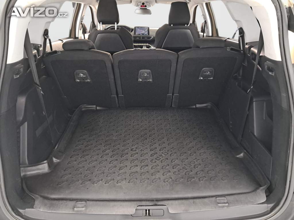 Foto inzerátu Peugeot 5008 PureTech 130
