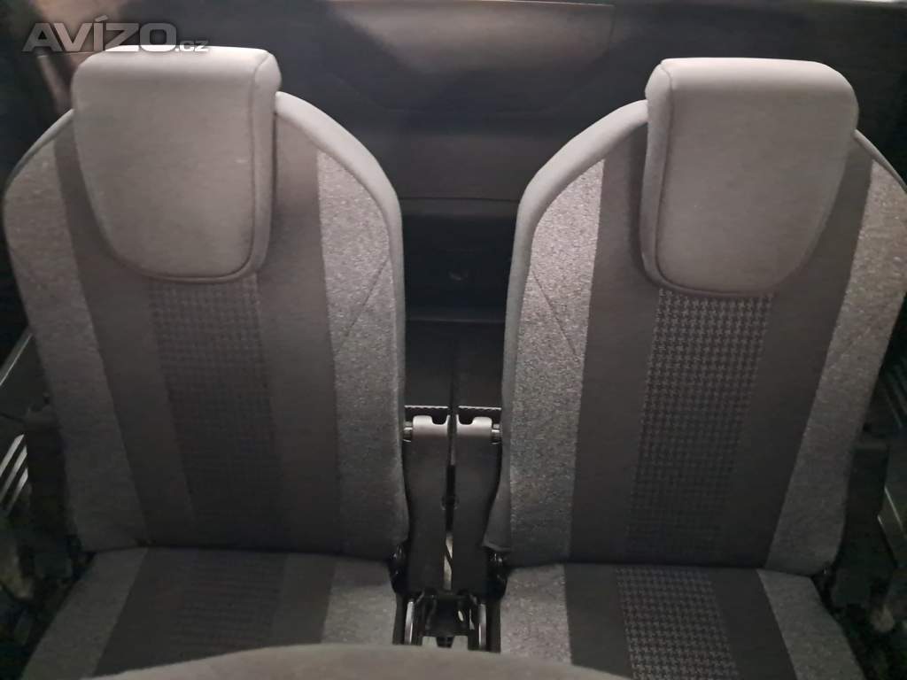 Foto inzerátu Peugeot 5008 PureTech 130