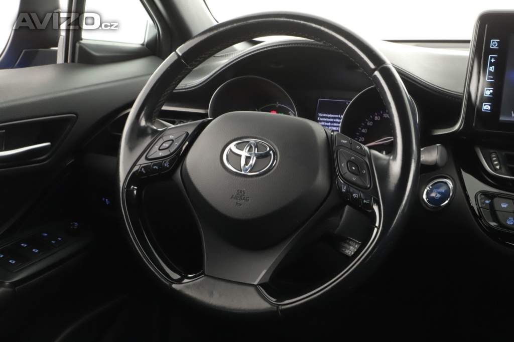 Foto inzerátu Toyota C-HR 1.8 Hybrid