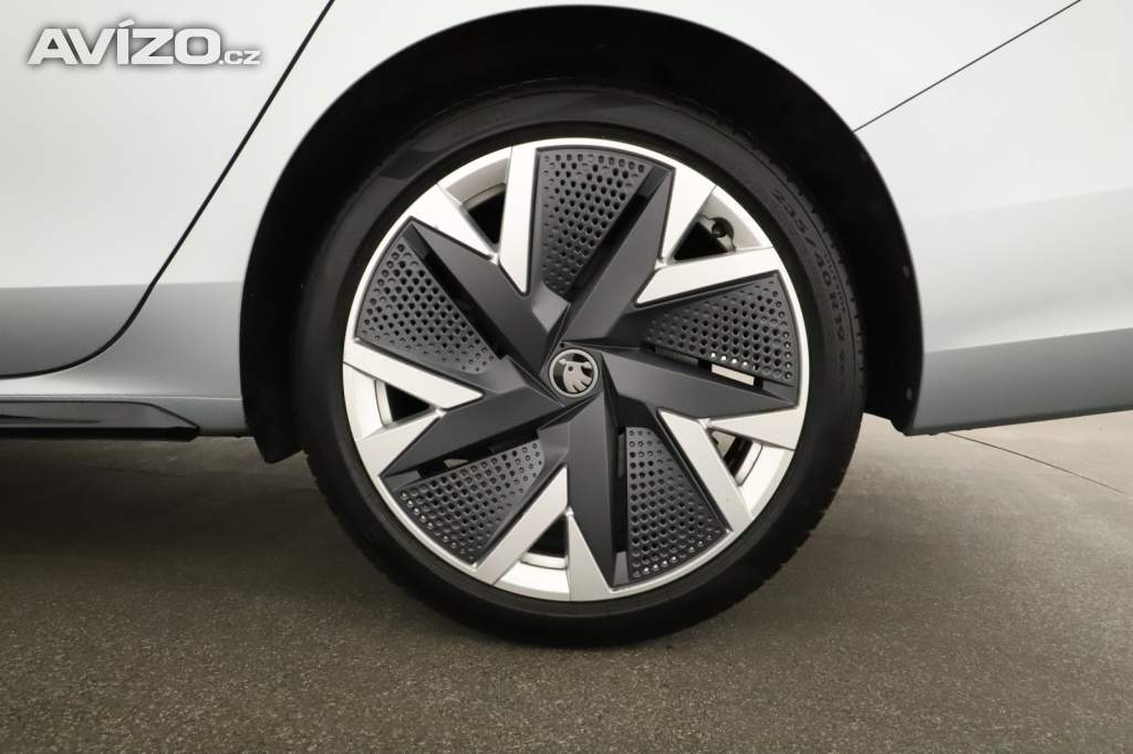 Foto inzerátu Skoda Superb 2.0 TDI