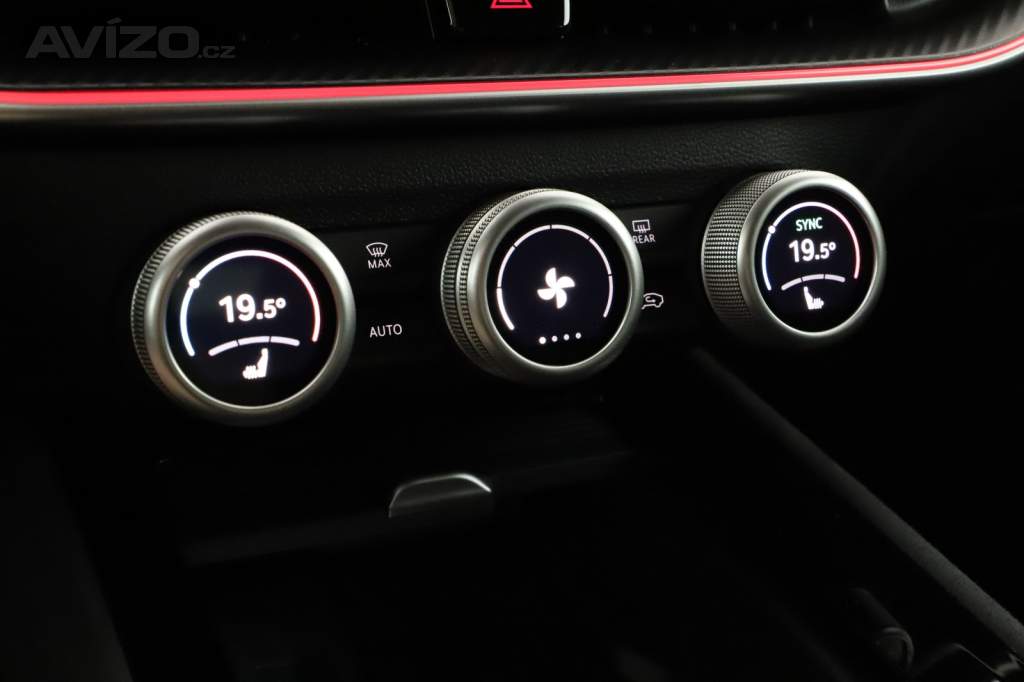 Foto inzerátu Skoda Superb 2.0 TDI