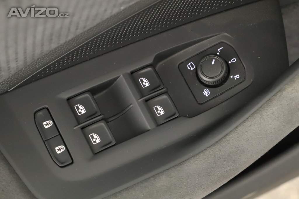 Foto inzerátu Skoda Superb 2.0 TDI