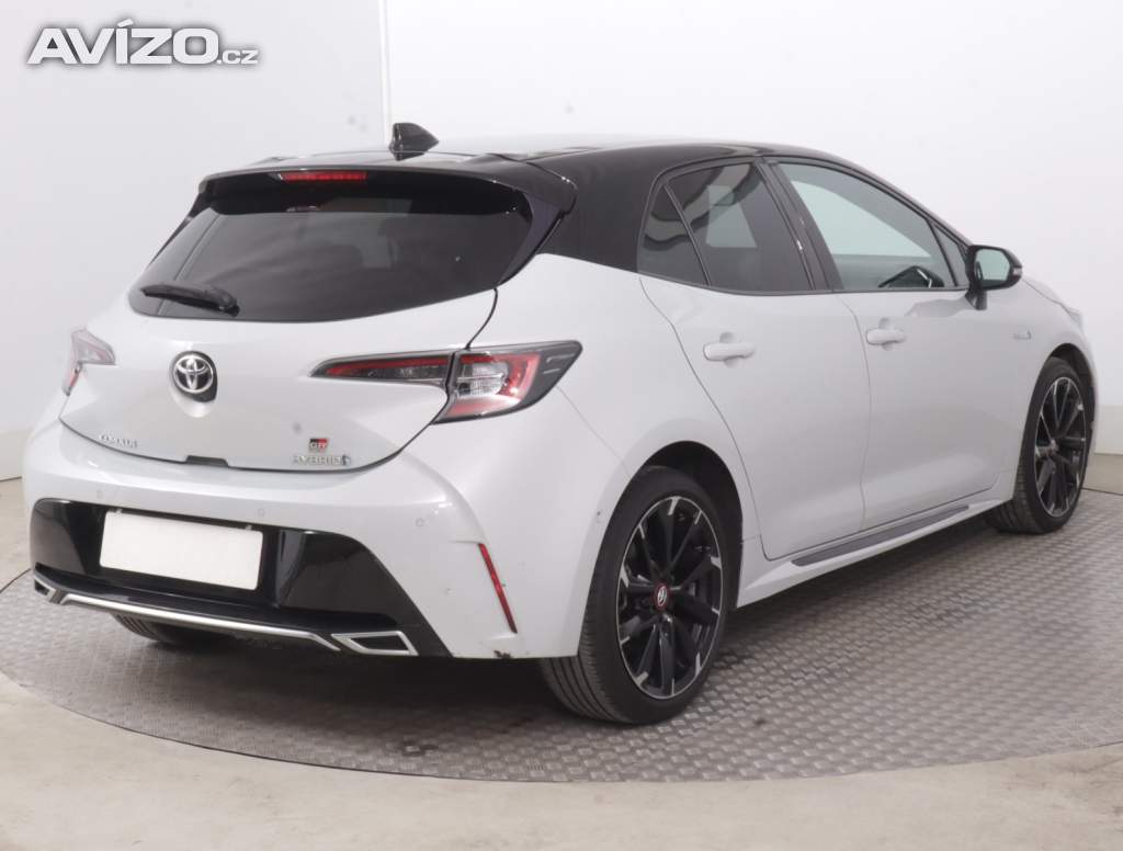 Foto inzerátu Toyota Corolla 1.8 Hybrid