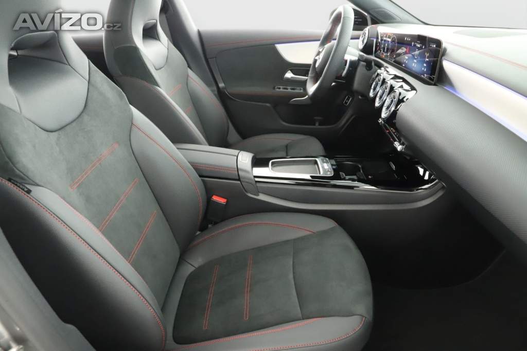 Foto inzerátu Mercedes CLA 180 d