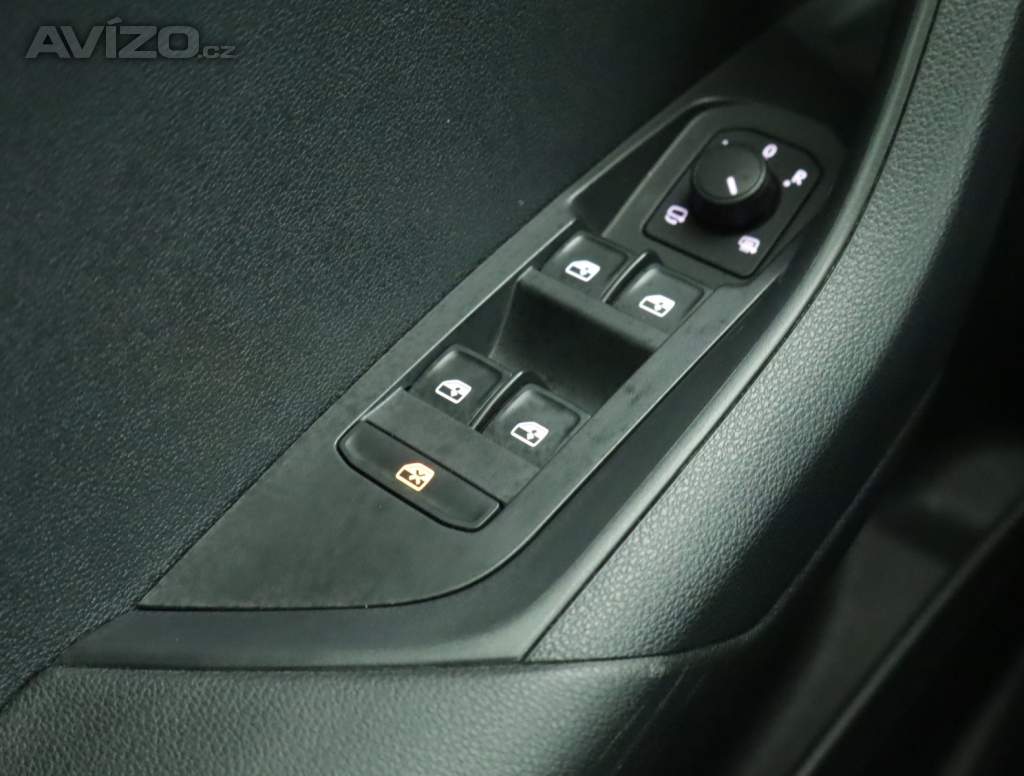 Foto inzerátu Skoda Karoq 1.5 TSI