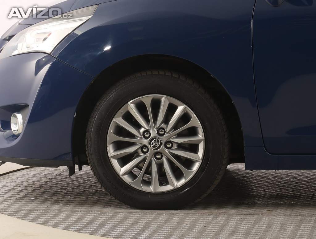 Foto inzerátu Toyota Verso 1.6 D-4D