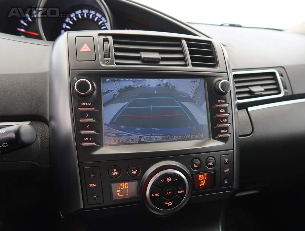 Foto inzerátu Toyota Verso 1.6 D-4D