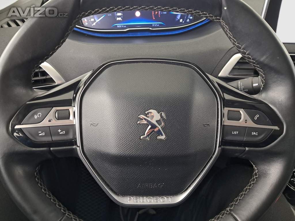Foto inzerátu Peugeot 3008 1.2 PureTech