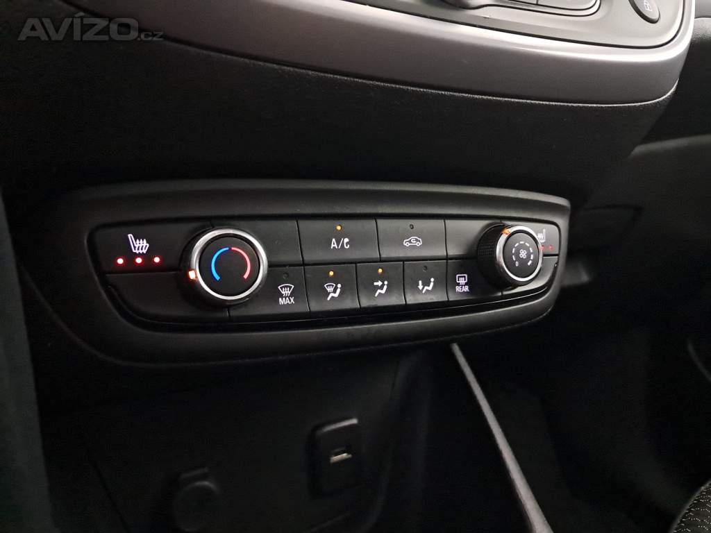 Foto inzerátu Opel Crossland 1.2 Turbo